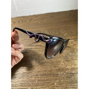 Betsey Johnson 3D SNAKE Serpentine Cat Eye Sunglasses SR1220 44023FBJ653 LTS